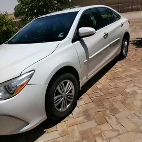 Toyota Camry 2015