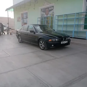 BMW E39 2001