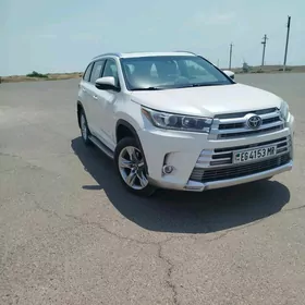 Toyota Highlander 2019