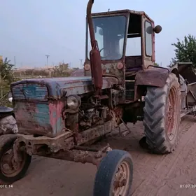 MTZ T-28 2002