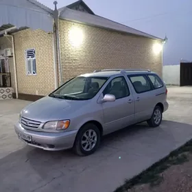 Toyota Sienna 2001