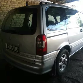 Opel Sintra 1997