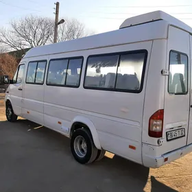 Mercedes-Benz Sprinter 3500 2002