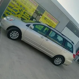 Toyota Sienna 2004