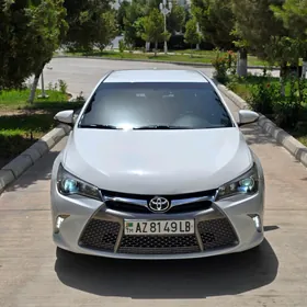 Toyota Camry 2017