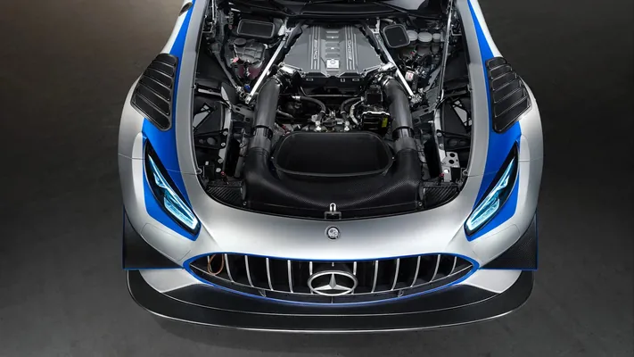 Mersedes-AMG 2028-nji ýylda täze V8-i çykarmaga taýýarlanýar