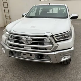 Toyota Hilux 2025