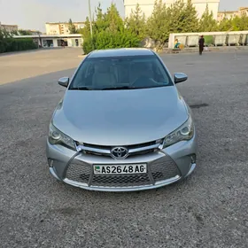 Toyota Camry 2015