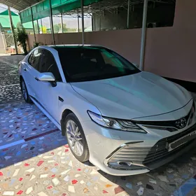 Toyota Camry 2023
