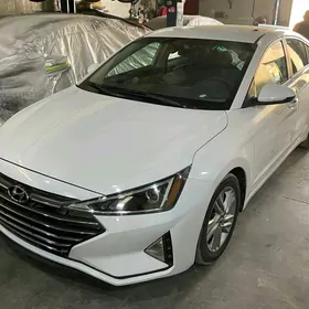 Hyundai Elantra 2020
