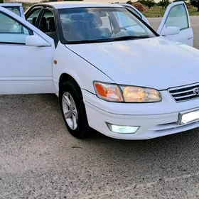 Toyota Camry 1998