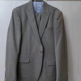 Kostyum balaklar