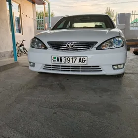 Toyota Camry 2004