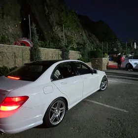 Mercedes-Benz C350 2008