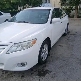 Toyota Camry 2011