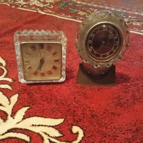 часы Янтарь и Маяк