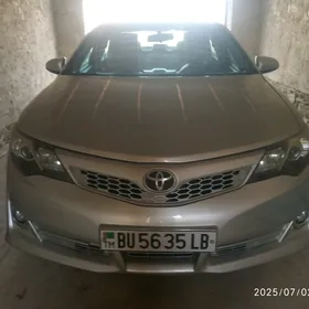 Toyota Camry 2013