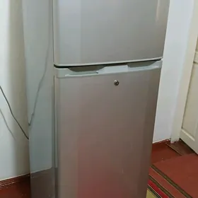 haladilnik Hitachi