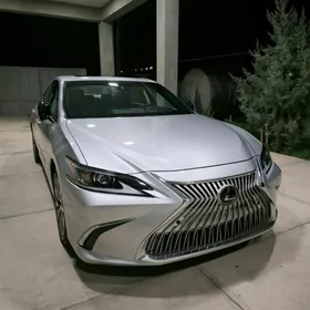 Lexus ES 350 2020