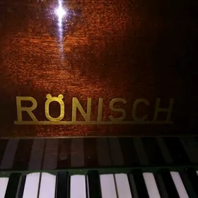 Продаю пианино 