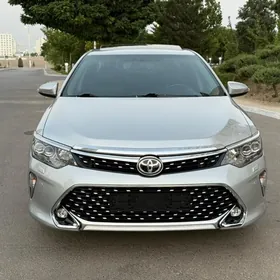 Toyota Camry 2017