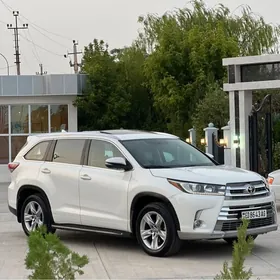 Toyota Highlander 2016