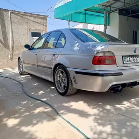 BMW E39 2002