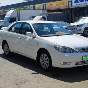 Toyota Camry 2003