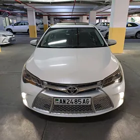 Toyota Camry 2016