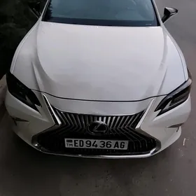 Lexus ES 350 2019