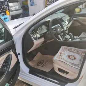 BMW 5 Series 2011