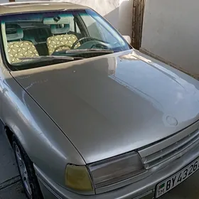 Opel Vectra 1989