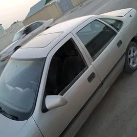 Opel Vectra 1992