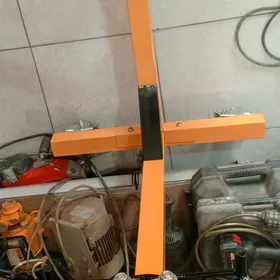 motor bejermane stend