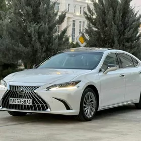 Lexus ES 350 2019