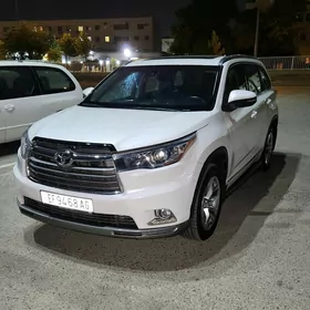Toyota Highlander 2016