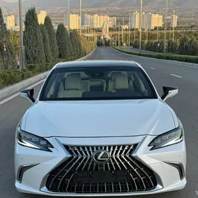 Lexus ES 350 2022