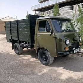 UAZ 2206 1986