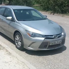Toyota Camry 2017