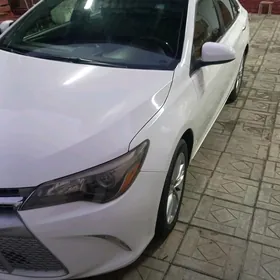 Toyota Camry 2017