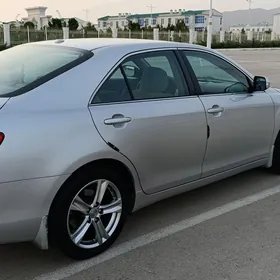 Toyota Camry 2011