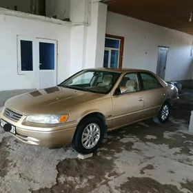 Toyota Camry 1998