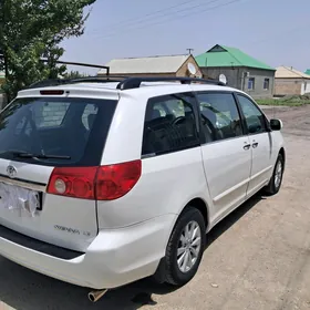 Toyota Sienna 2006