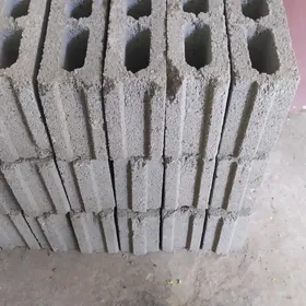 ЗАРИКИ БЕТОННЫЕ КИРПИЧИ 10*40