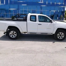 Toyota Tacoma 2010