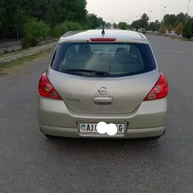 Nissan Tiida 2006