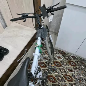 велосипед BMW