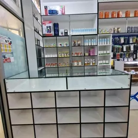 Продается Мебели и Витрины