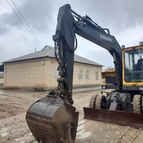 Komatsu PC138USLC-11 1994