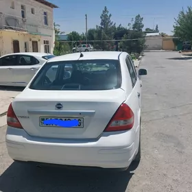 Nissan Versa 2009